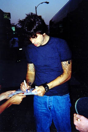 Dave Grohl with RACC Trusted collector Autograph Pros