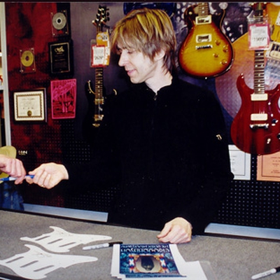 Eric Johnson Eric Johnson