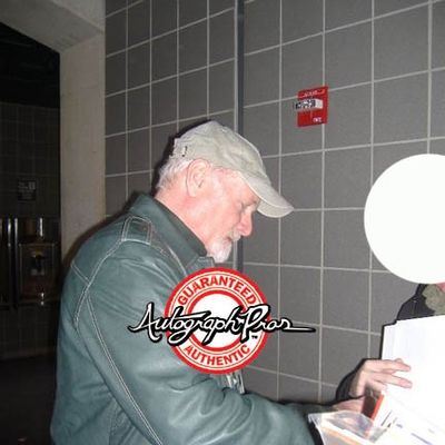 Mike Love Autograph Profile