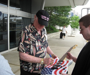 Mike Love Mike Love
