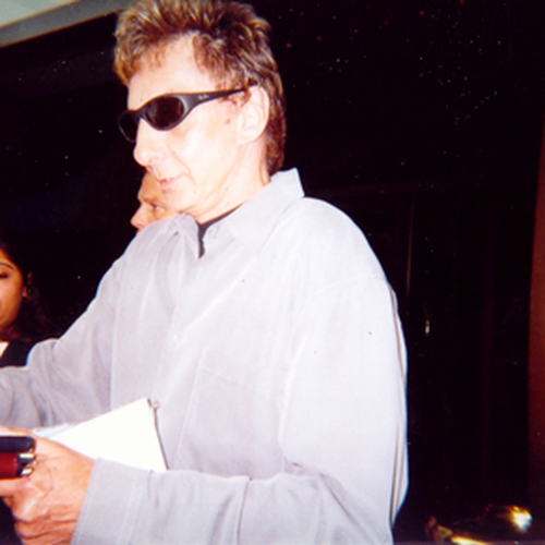 Barry Manilow with Autograph Pros
