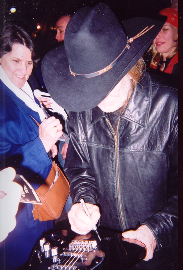 Willie Nelson with RACC Trusted collector Autograph Pros