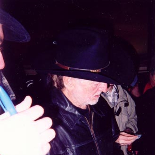 Willie Nelson with Autograph Pros