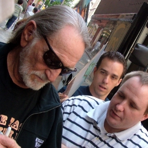 Willie Nelson with Autograph Pros