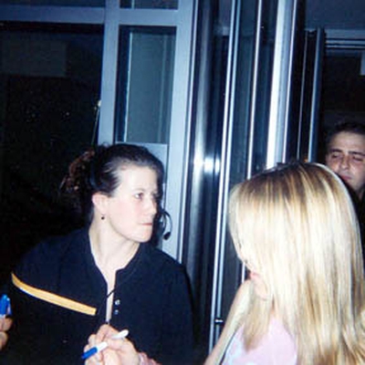 Liz Phair Autograph Profile