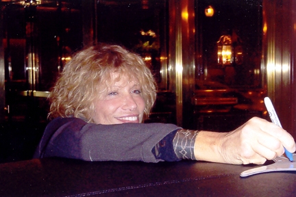 Carly Simon with RACC Trusted collector Autograph Pros