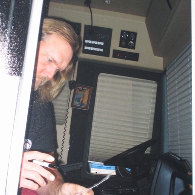 Trace Adkins Autograph Profile