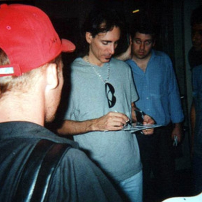 Steve Vai Autograph Profile