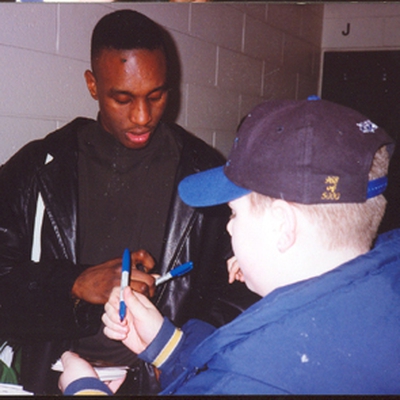 Dee Brown Autograph Profile