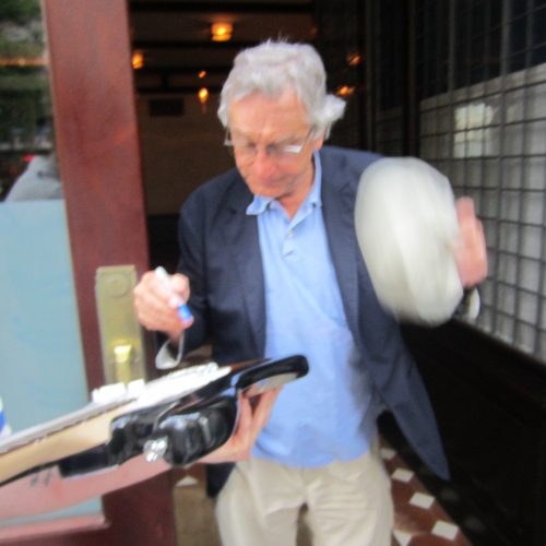 Robert De Niro with Autograph Pros