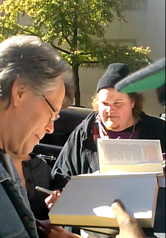 Stephen King Signing Autograph for RACC Autograph Collector Autograph Pros