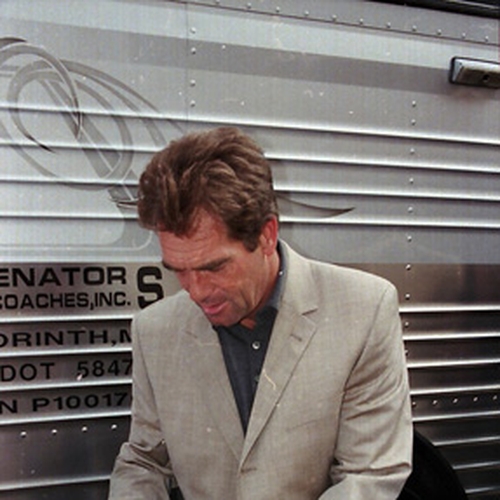 Huey Lewis with Autograph Pros