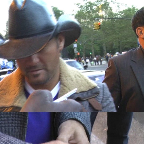 Tim McGraw with Autograph Pros