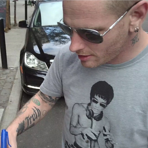 Corey Taylor with Autograph Pros