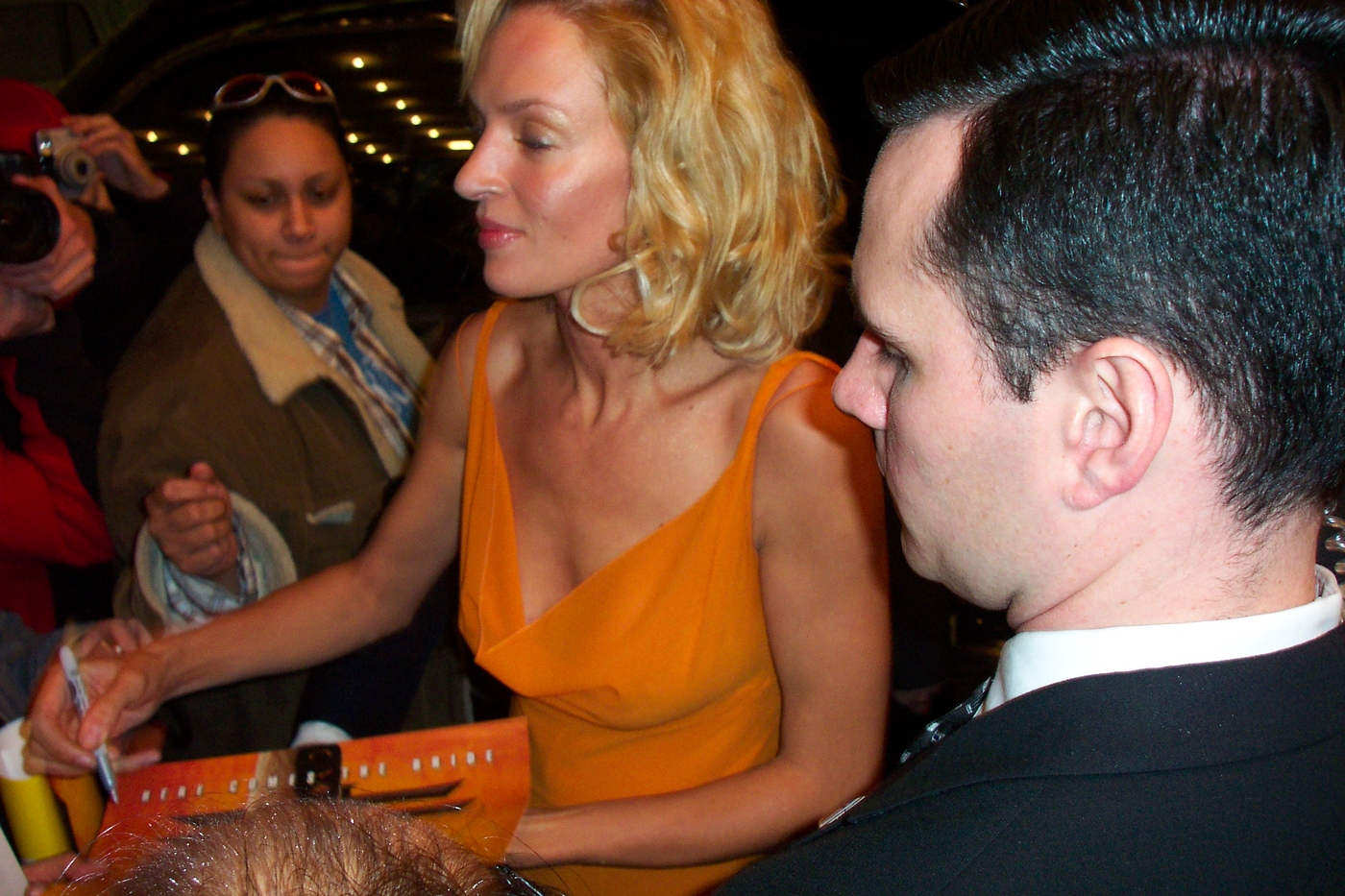 Uma Thurman with RACC Trusted collector Autograph Pros