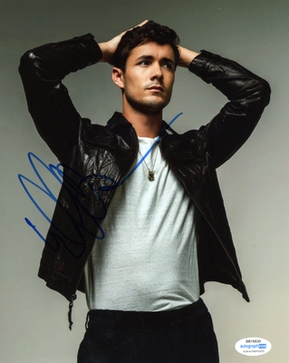  Autograph Profile