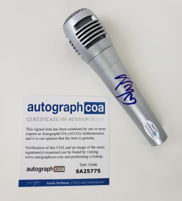  Autograph Profile