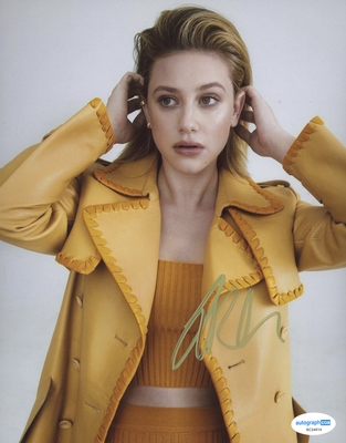  Autograph Profile