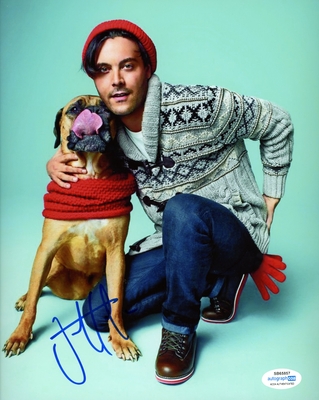  Autograph Profile