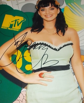  Autograph Profile