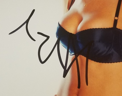  Autograph Profile