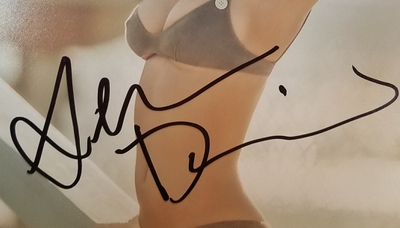  Autograph Profile