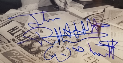 Johnny Rotten Autograph Profile by RACC - Johnny Rotten Autographs ...