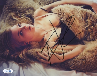  Autograph Profile