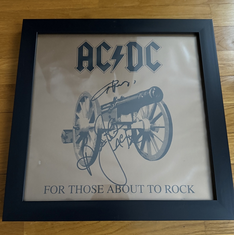 Autograph purchased from RACC Trusted Seller David Moynan