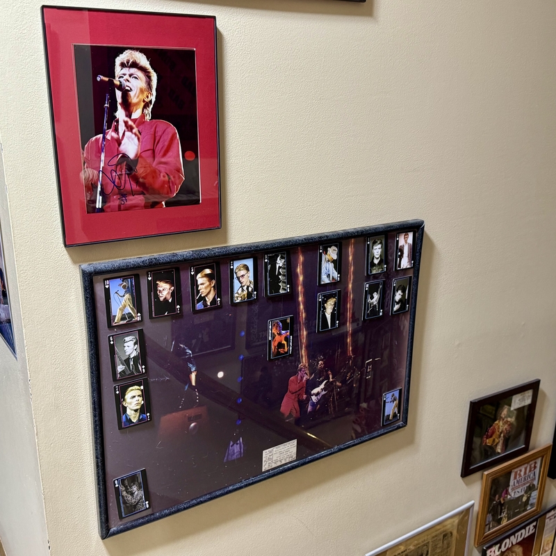 Autograph purchased from RACC Trusted Seller Andy Saunders