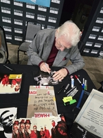 Autograph from CRMMemorabiliaUK