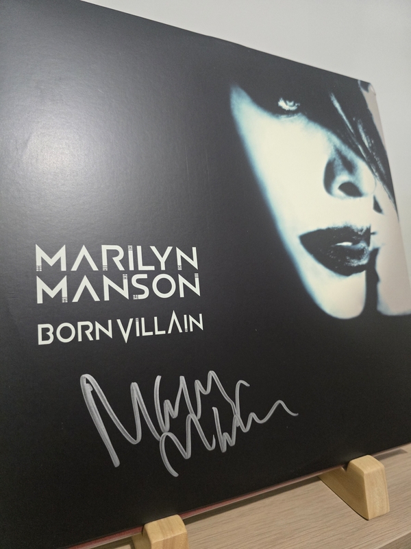 Autograph purchased from RACC Trusted Seller Andrew Hayes