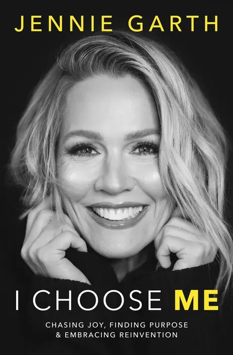 I Choose Me: Chasing Joy, Finding Purpose & Embracing Reinvention (Signed Book)
