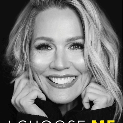 I Choose Me - Chasing Joy, Finding Purpose & Embracing Reinvention Autographed