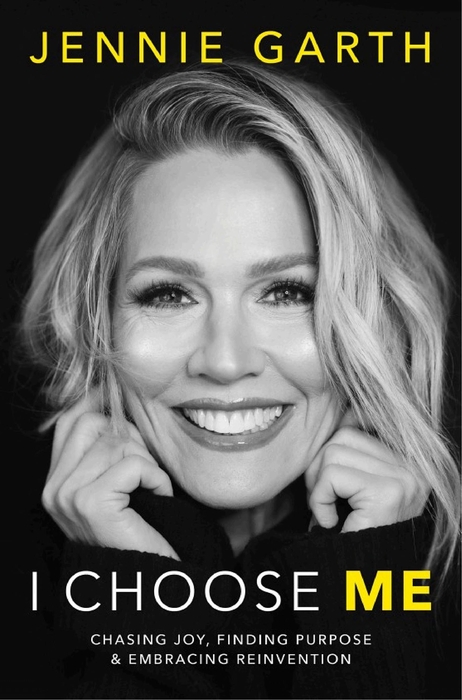 I Choose Me - Chasing Joy, Finding Purpose & Embracing Reinvention Autographed