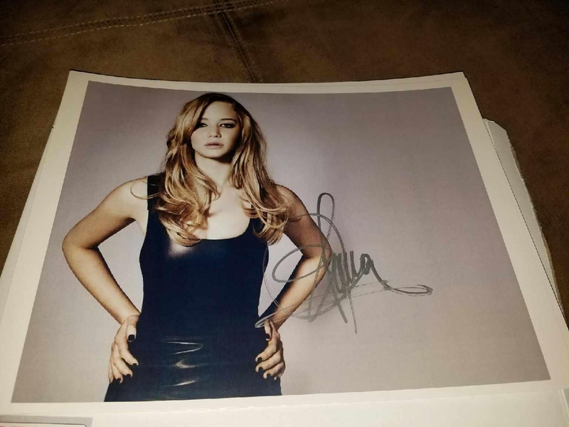 Jennifer Lawrence Autograph by Fanmail TTM