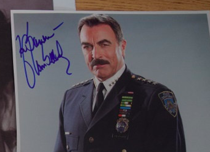 Tom Selleck Autograph by Fanmail TTM