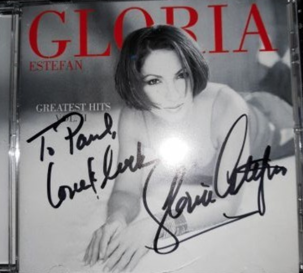 Gloria Estefan Autograph by Fanmail TTM