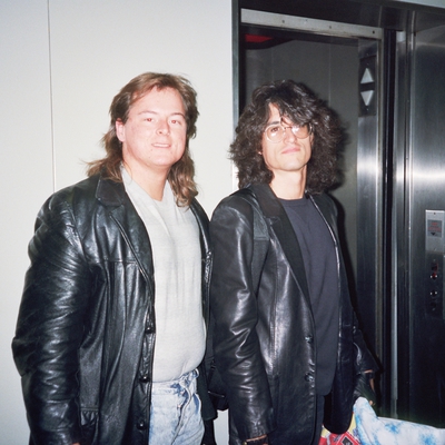 Joe Perry Autograph Profile