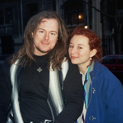Tori Amos Autograph Profile