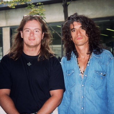 Joe Perry Autograph Profile