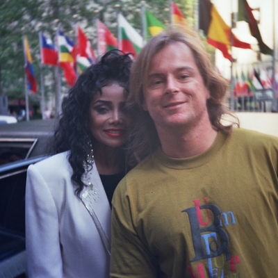 LaToya Jackson Autograph Profile