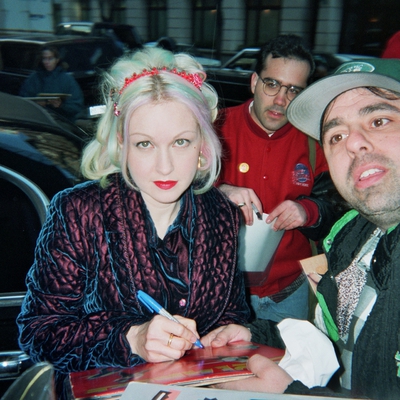 Cyndi Lauper Autograph Profile