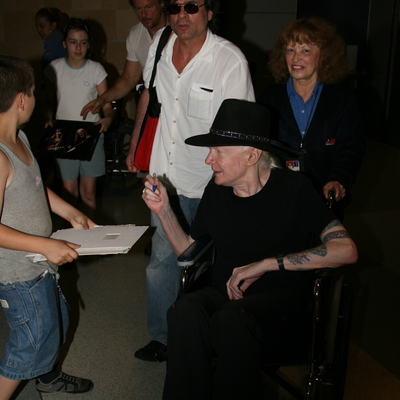 Johnny Winter Autograph Profile