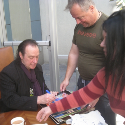 Dave Davies Autograph Profile
