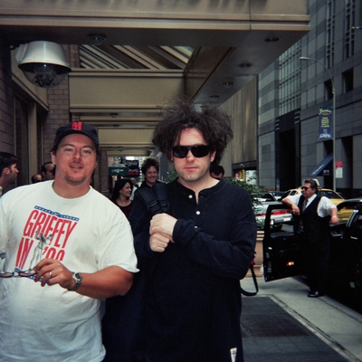 Robert Smith Autograph Profile