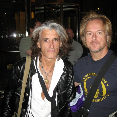 Joe Perry Autograph Profile