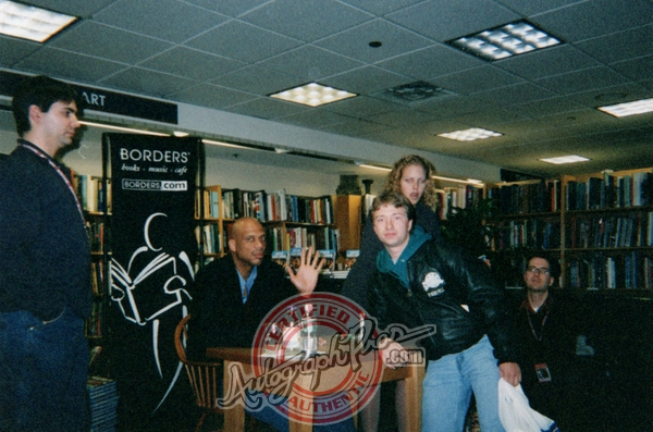 Kareem Abdul-Jabbar Photo with RACC Autograph Collector Autograph Pros